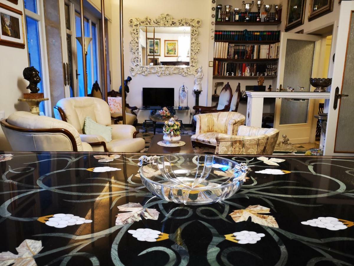 La Dimora Del Pittore Firenze Bagian luar foto